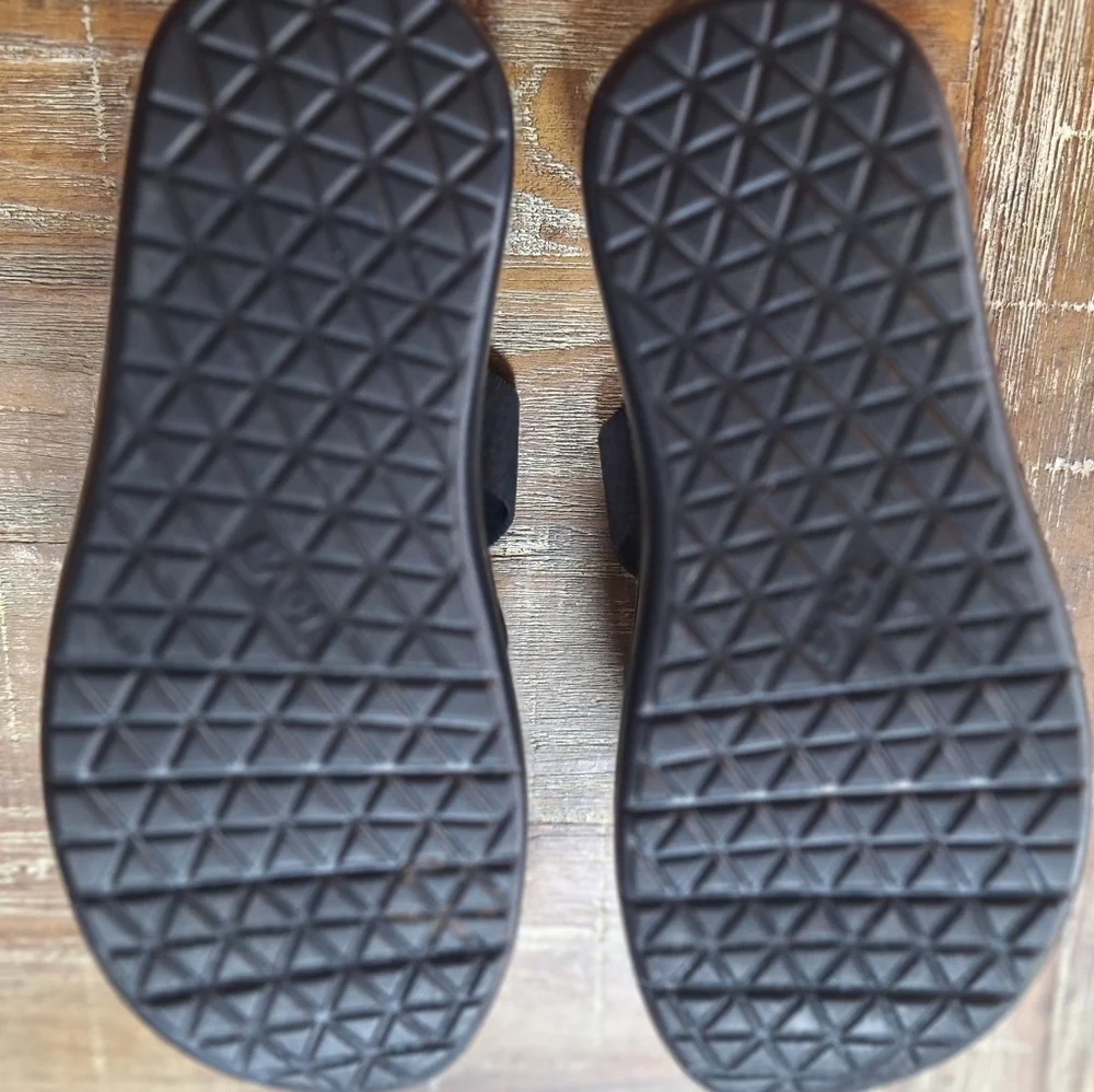 eva Voya Slide Black Strappy Comfort Shoe Mens‎ Flip Flops Size 7 w/Arch Support